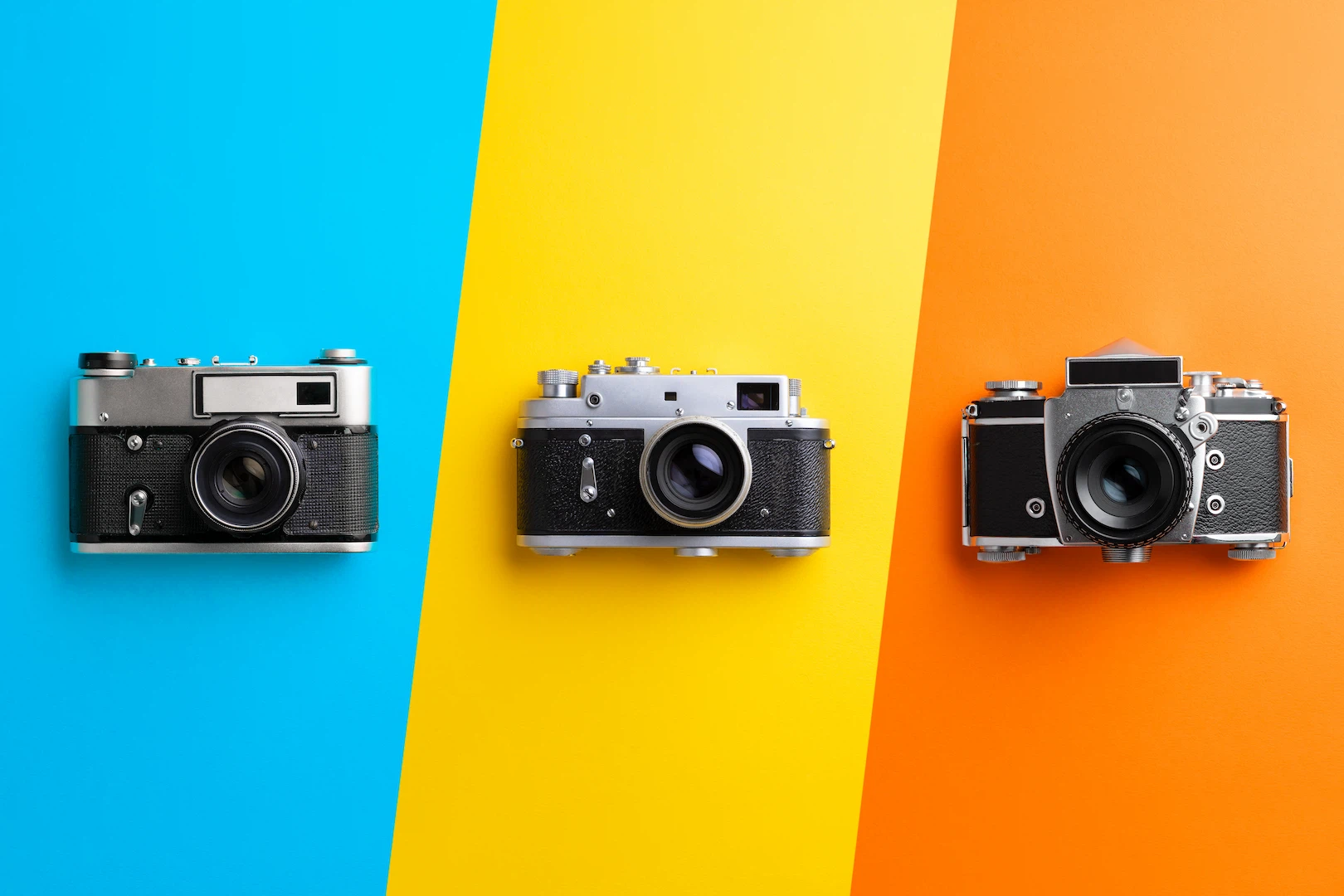 multiple-vintage-cameras-2024-09-12-08-10-36-utc